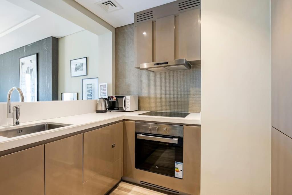 Stunning High Floor I 1bhk I Bills Included Appartement